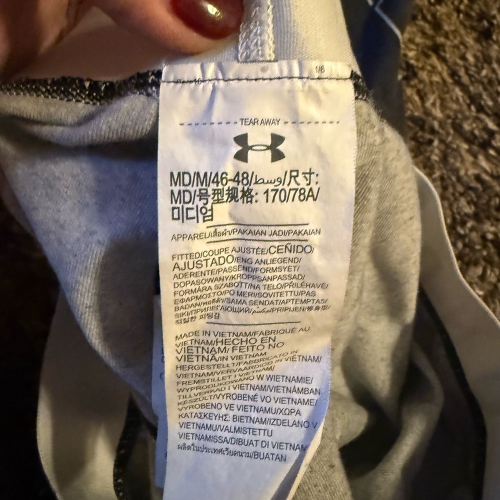 Under Armour Gray and Black Leggings - Picture 3 of 3